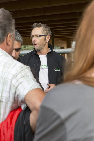 Eberle - DieStraussenfarm.ch - Aachen 568 - 9402 Mörschwil / Cornel beantwortet Fragen